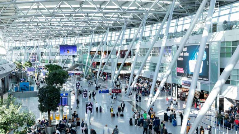 Klüh säubert Flughafen Düsseldorf